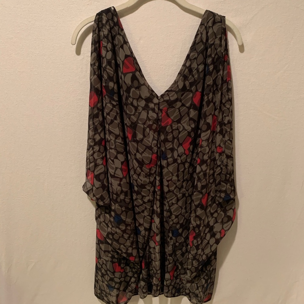 Jessica Simpson V-Neck Flowy Dress